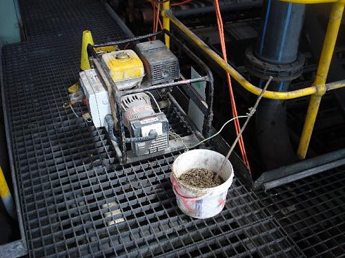 לחץ כדי להציג תמונה גדולה
שם:  portable_generator_ground.jpg
צפיות: 1159
גודל:  104.0 קילובייט
ID: 433